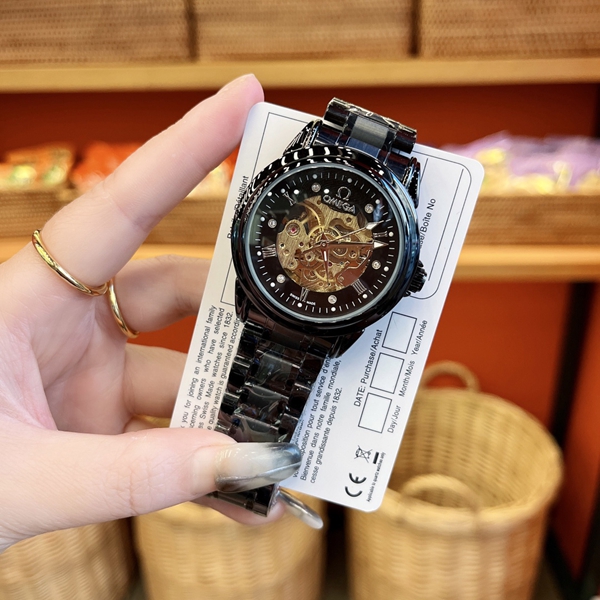 ブランド時計全体デザイン